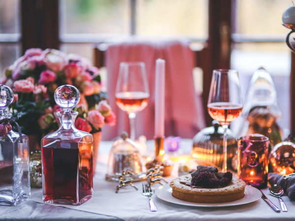 HD-Restaurant-dinner-table