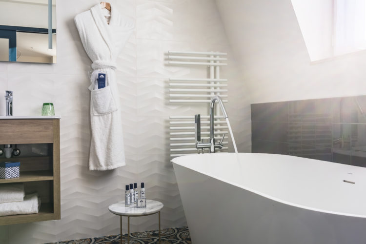 Salle de Bain Chambre Deluxe Madison-janvier19-065