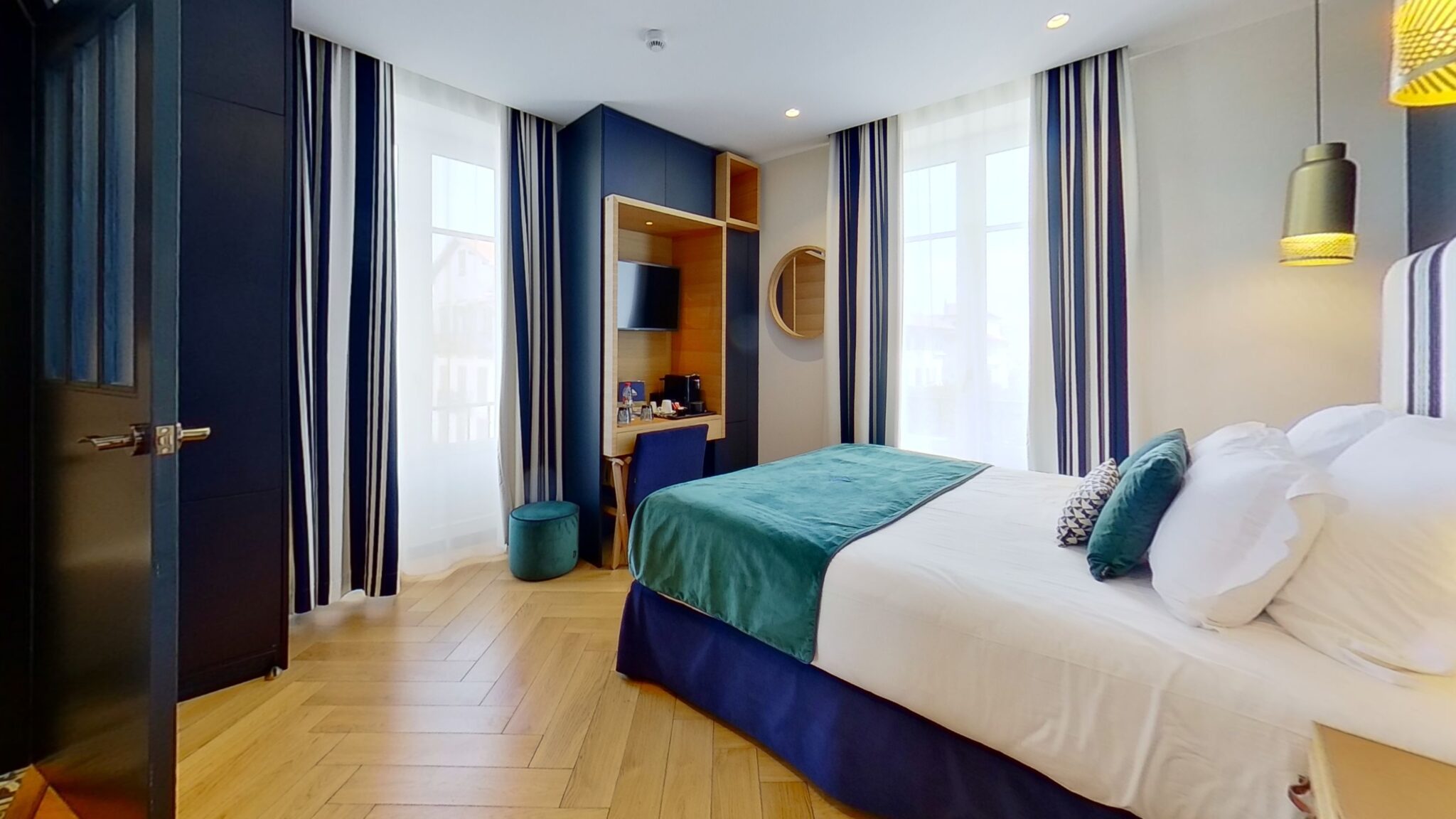 chambre supérieur avec balcon Madison Saint Jean de Luz